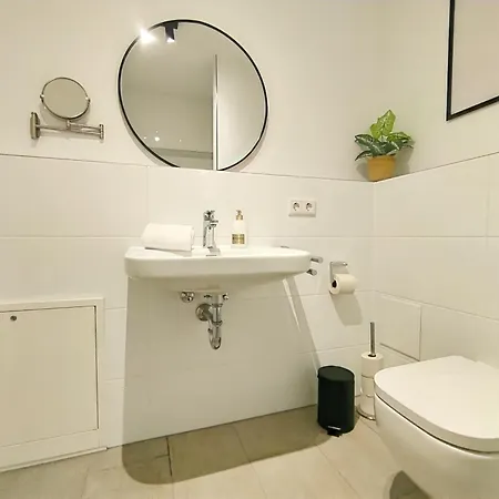 Bohotastic Apartment Fuer Bis Zu 4, Terrasse, Grill Erlangen Exterior foto