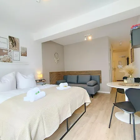 Bohotastic Apartment Fuer Bis Zu 4, Terrasse, Grill Erlangen Exterior foto
